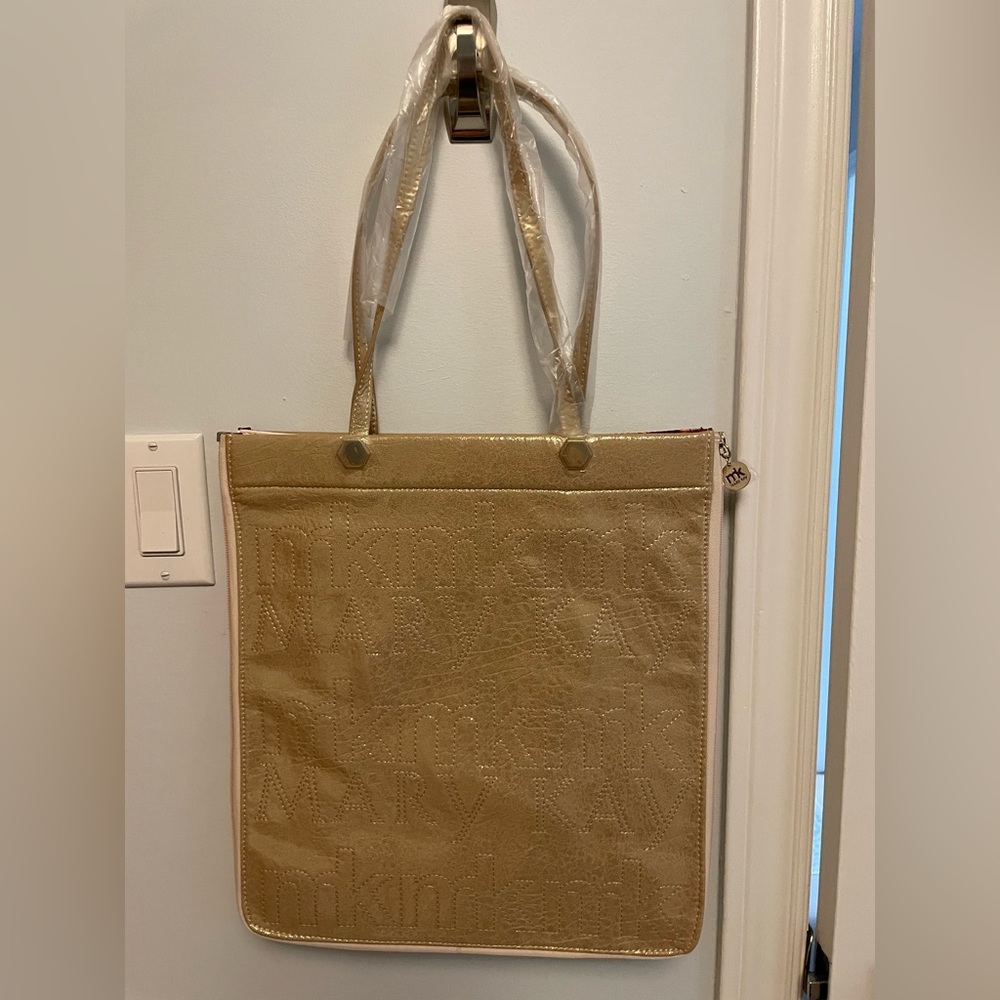 Brand new rare gold Mary Kay tote